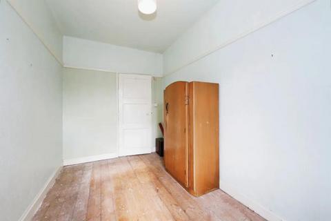 15 Crowther Road, Wolverhampton, WV6 0HZ