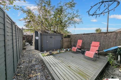 3 bedroom terraced house for sale, Leonard Street, Neath, Neath Port Talbot. SA11 3HW