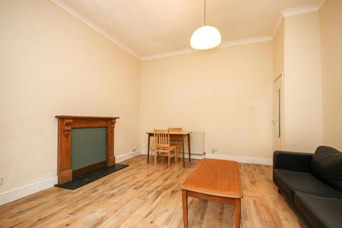 2 bedroom apartment to rent, Wilberforce Road, London N4