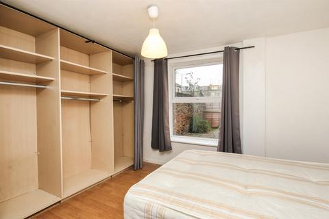 2 bedroom apartment to rent, Wilberforce Road, London N4