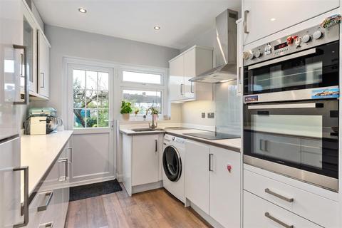 273 Aragon Road, Morden, SM4 4QP
