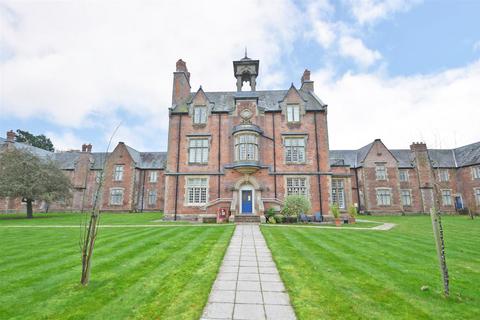 1 bedroom flat for sale, Leighton Park, Bicton Heath, Shrewsbury