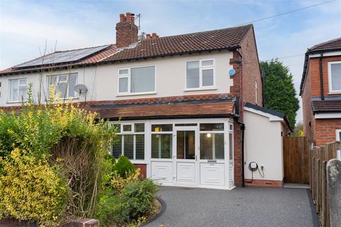 252 Brantingham Road, Chorlton Cum Hardy, Manchester, M21 0QZ