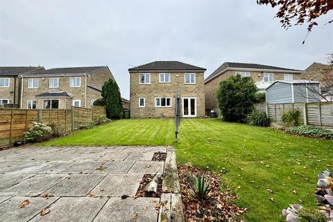 4 bedroom detached house for sale, Helted Way, Almondbury, Huddersfield, HD5 8XZ