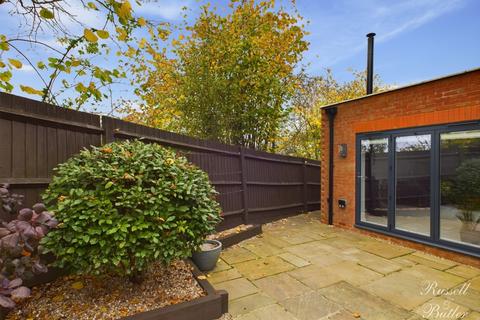 4 bedroom detached house for sale, Foxglove Close, Buckingham