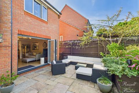 undefined, Foxglove Close, Buckingham