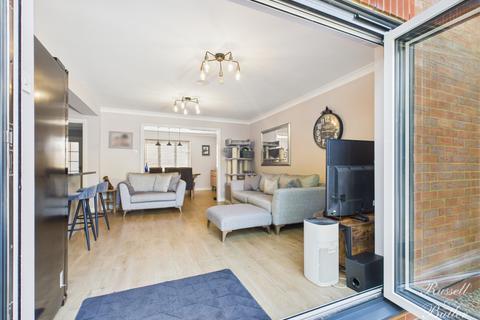 undefined, Foxglove Close, Buckingham