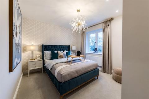 4 bedroom end of terrace house for sale, 7 Beechcroft Close, Staines-upon-Thames, Surrey