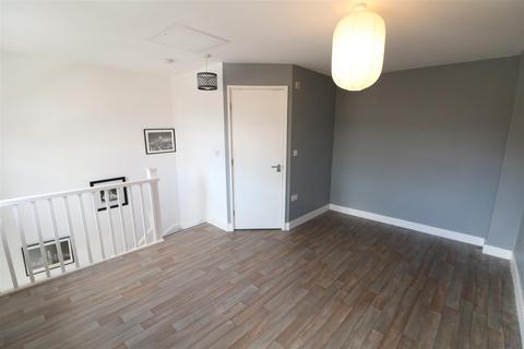 3 Bailey Croft, Barnsley, S70 6DG