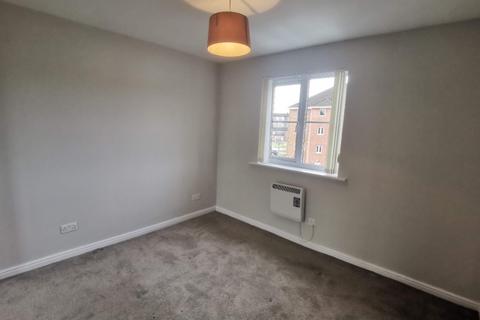 2 bedroom flat to rent, Tullis Gardens, Bridgeton, Glasgow, G40