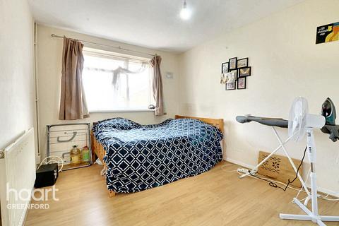 2 bedroom maisonette for sale, Dormers Wells Lane, Southall