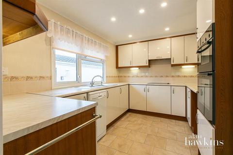 undefined, Lillybrook Estate, Lyneham SN15 4