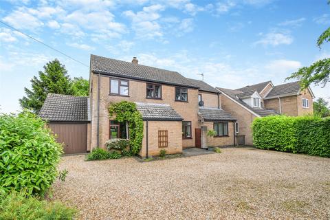 4 bedroom detached house for sale, Main Road, Barleythorpe, Rutland