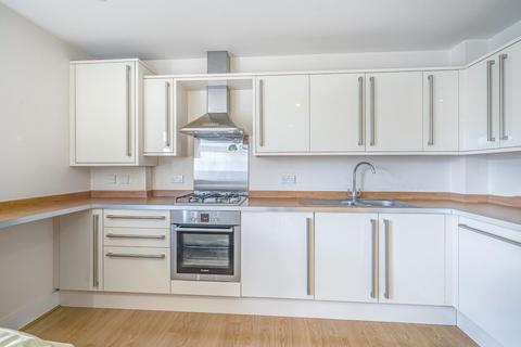 2 bedroom flat for sale, Elmers end road, Beckenham