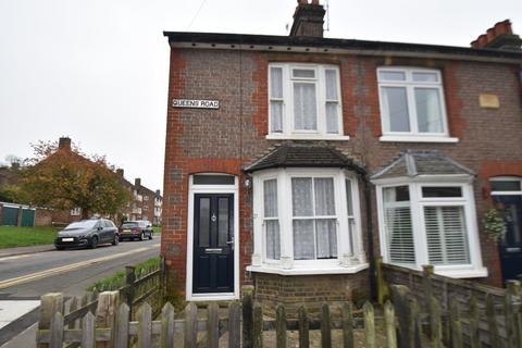 2 bedroom end of terrace house to rent, Queens Road, Chesham, Buckinghamshire, HP5