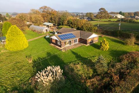 4 bedroom detached bungalow for sale, Pay Street, Hawkinge, Folkestone, CT18