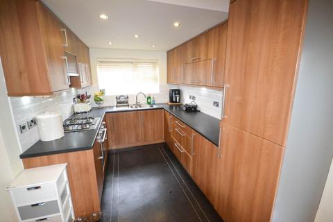 4 bedroom semi-detached house for sale, Byron Avenue, Manchester M26