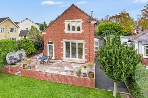 3 bedroom detached house for sale, Renton Drive, Guiseley, Leeds, West Yorkshire, LS20