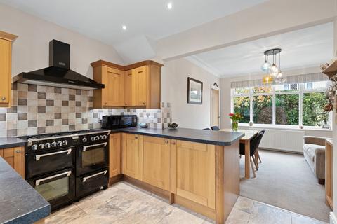 3 bedroom detached house for sale, Renton Drive, Guiseley, Leeds, West Yorkshire, LS20