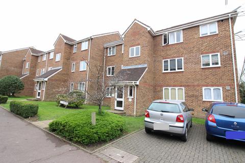 1 bedroom flat to rent, Percy Gardens, Worcester Park KT4