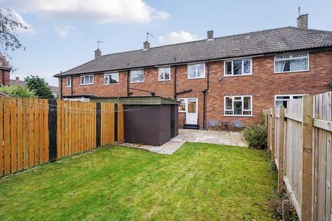 3 bedroom terraced house for sale, Fillingfir Drive, West Park, LS16