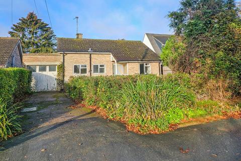 2 bedroom detached bungalow for sale, Comberton, Cambridge CB23