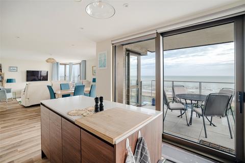 3 bedroom flat for sale, West Parade, Worthing, West Sussex, BN11