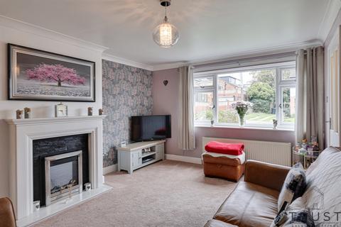 3 bedroom semi-detached house for sale, Mirfield WF14