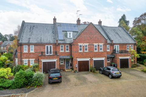 3 bedroom terraced house for sale, Azalea Close, Napsbury Park, London Colney, St. Albans AL2