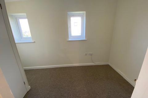 1 bedroom apartment to rent, Hamilton Court, Wellington Road
