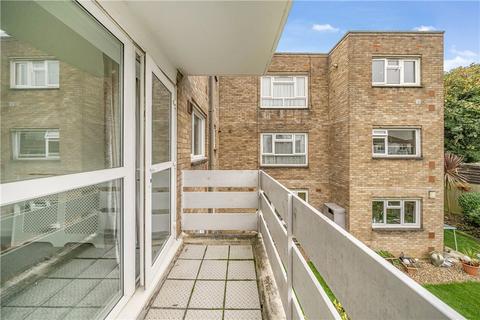 3 bedroom apartment for sale, Castlebar Mews, Ealing