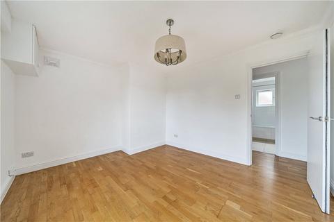 3 bedroom apartment for sale, Castlebar Mews, Ealing