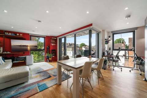 2 bedroom flat for sale, London SE10