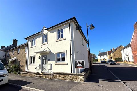 4 bedroom end of terrace house for sale, Casterbridge Way, Gillingham