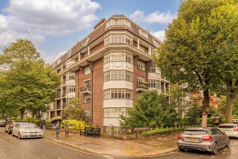 4 bedroom flat for sale, Eton Avenue, London, NW3