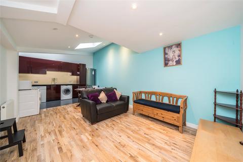 4 bedroom apartment to rent, Selkirk Road, London SW17