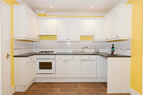 2 bedroom flat for sale, Heene Terrace, Worthing