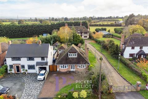 4 bedroom detached bungalow for sale, Sapcote Road, Burbage LE10