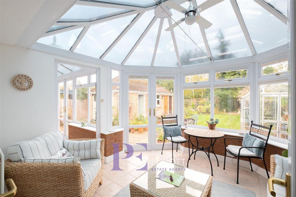 Sun Room/Conservatory