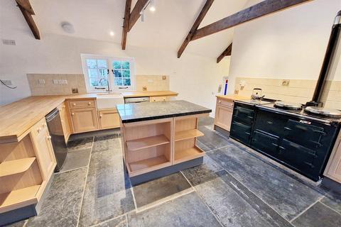 1 bedroom barn conversion to rent, Ladock