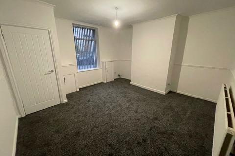 2 bedroom terraced house to rent, Wellington Street, Accrington