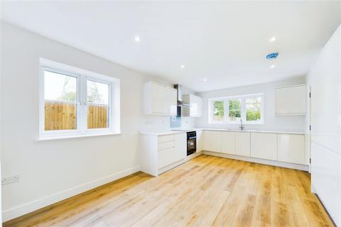 4 bedroom semi-detached house for sale, Fair Oaks Grove, Little London, Tadley, Hampshire, RG26