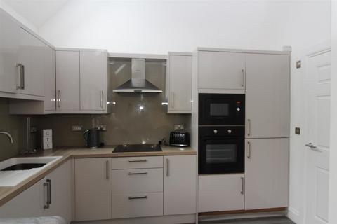 Studio to rent, An Annex in Campania Close, Middleton