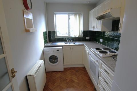 2 bedroom flat to rent, Menai Mews, Prescot L34