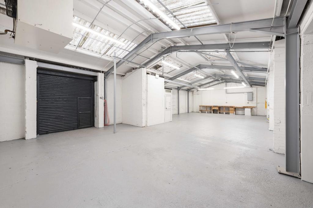 Pearson Street Warehouse 8540.jpg