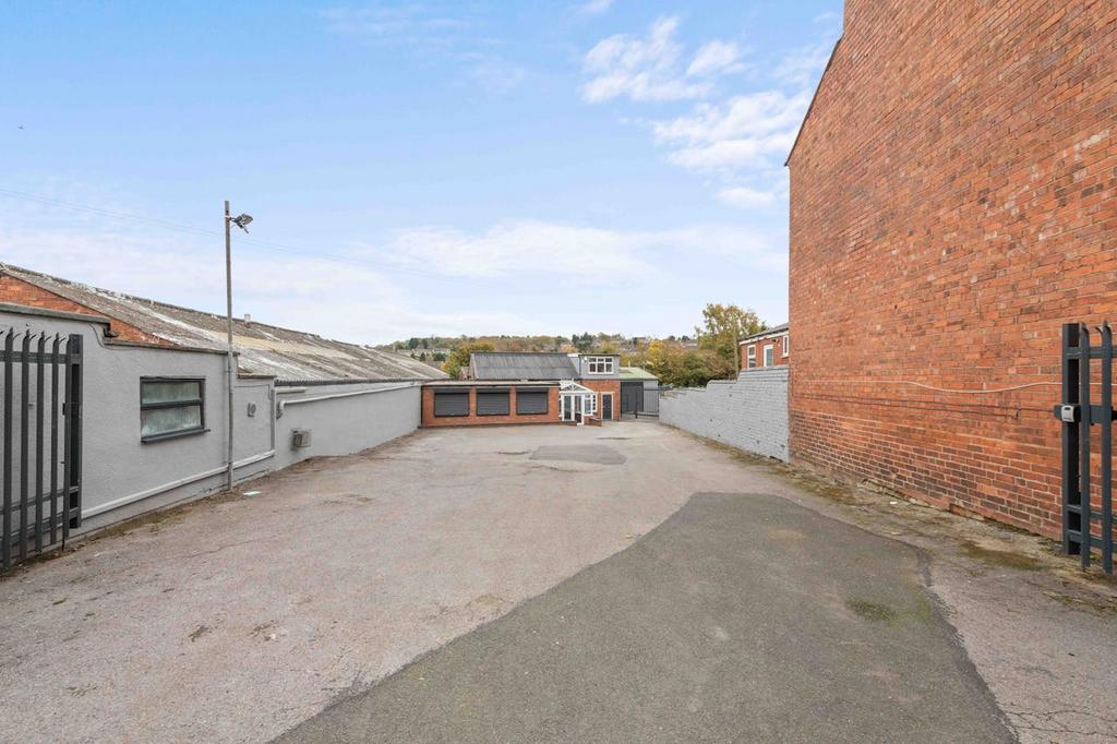 Pearson Street Warehouse 8591.jpg