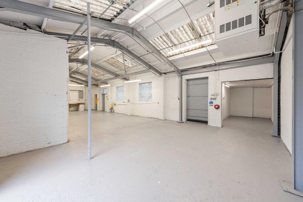 Pearson Street Warehouse 8527.jpg