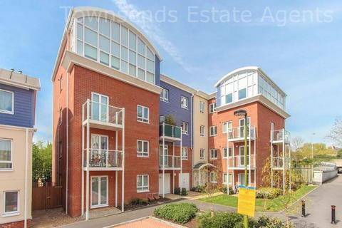 2 bedroom flat to rent, Pumphouse Crescent, Watford WD17