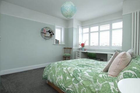 4 Bond Road, Poole, BH15 3RT