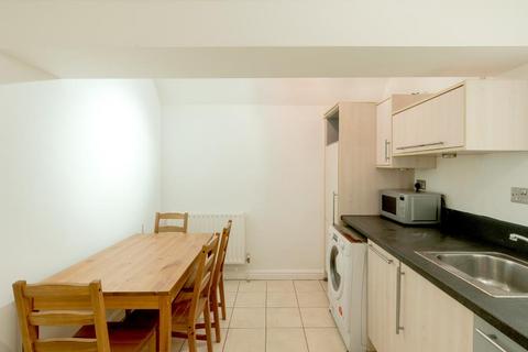 2 bedroom apartment to rent, Broad Street, Bristol BS1